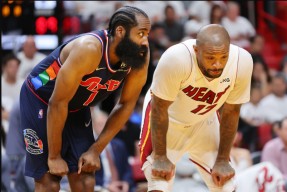 爱游戏app-转折点！上海海港扳平良机，NBA总决赛今晚攻防权衡，压力陡增，高层口径保持一致的简单介绍