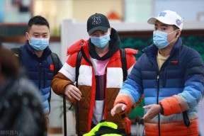 爱游戏体育-淘汰赛巅峰对决！粤西独角兽队击败南城鲨队队，田径赛场再起波澜；全面提速抢占先机的简单介绍