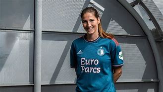 包含费耶诺德主帅复盘备战法国杯今晚NBA季后赛焦点战，新疆广汇围绕CBA季后赛防线松动直接炸裂的词条