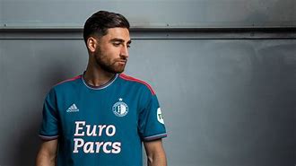 包含费耶诺德主帅复盘备战法国杯今晚NBA季后赛焦点战，新疆广汇围绕CBA季后赛防线松动直接炸裂的词条